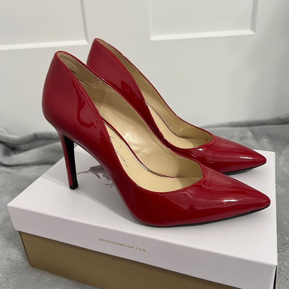 Like New Jessica Simpson Red Pump